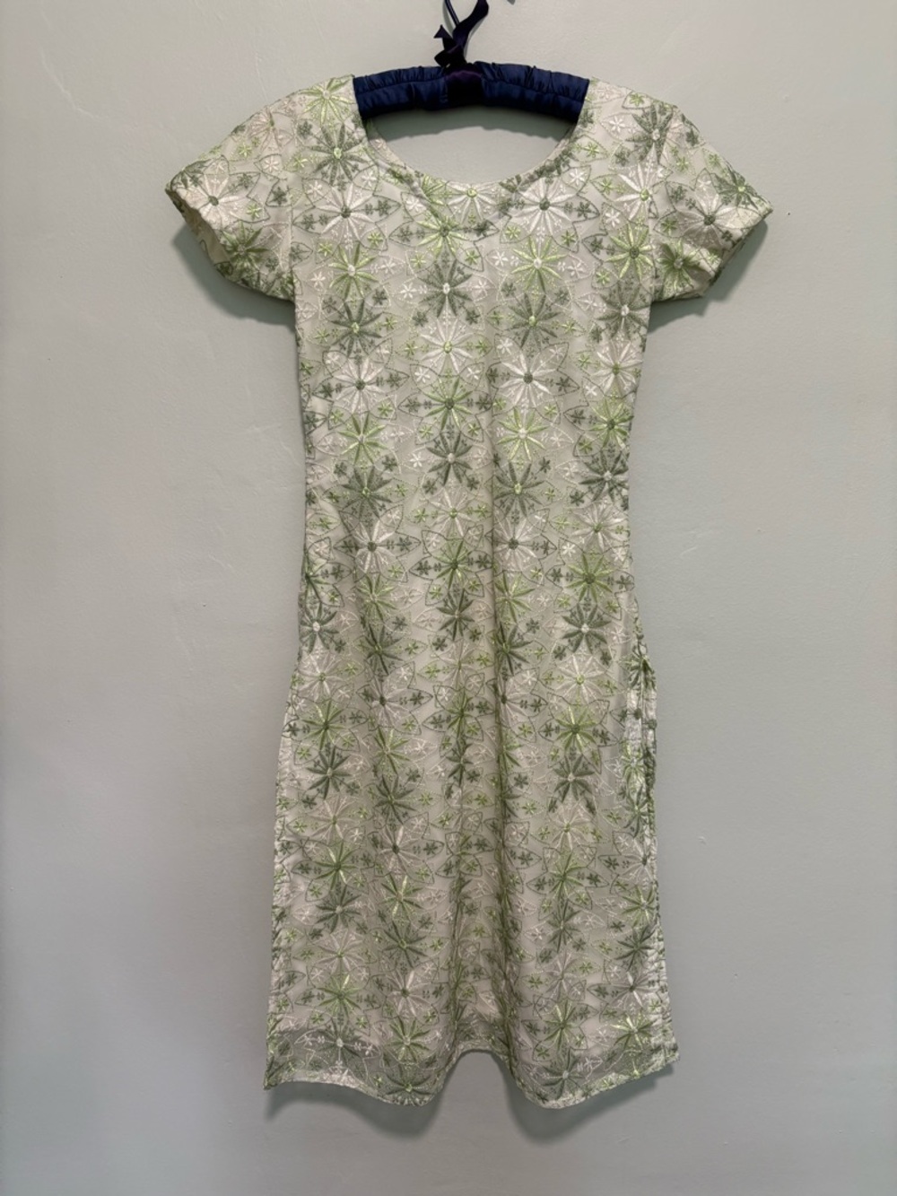 Women’s Handmade White Tunic with Green Floral Embroidery